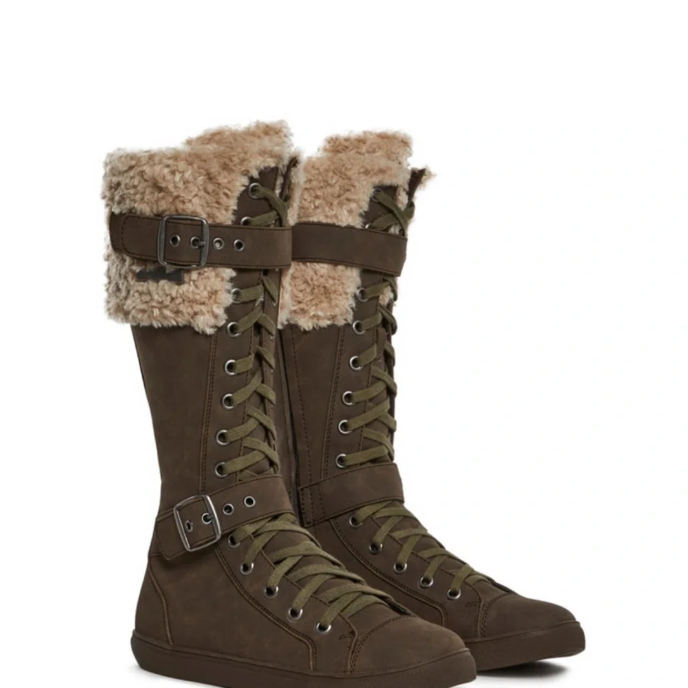 Dolls Kill Twilight Collab Boots - Picture 2 of 2